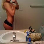 photo sexe femme infidèle aux nichons parfaits dans le 82